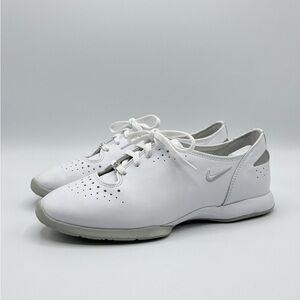 Nike Women's White and Silver Golf Lace-Up Athletic Shoes Bonus Shoe Gems